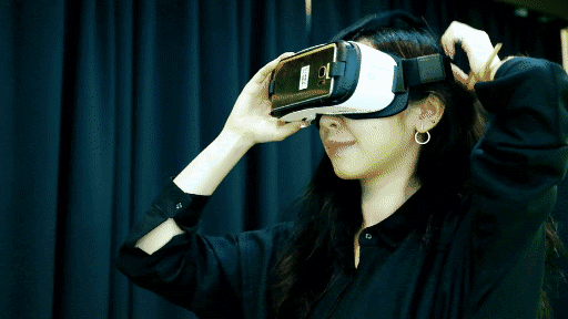 AIS Hyper-Reality Spaceship